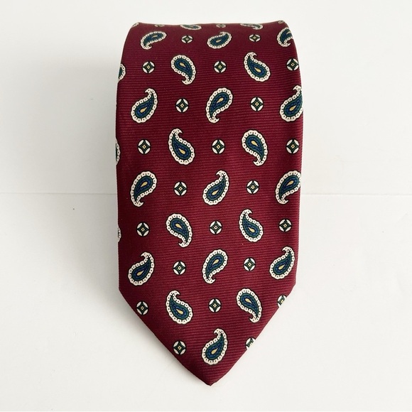 Brooks Brothers Paisley Tie - Picture 5 of 5